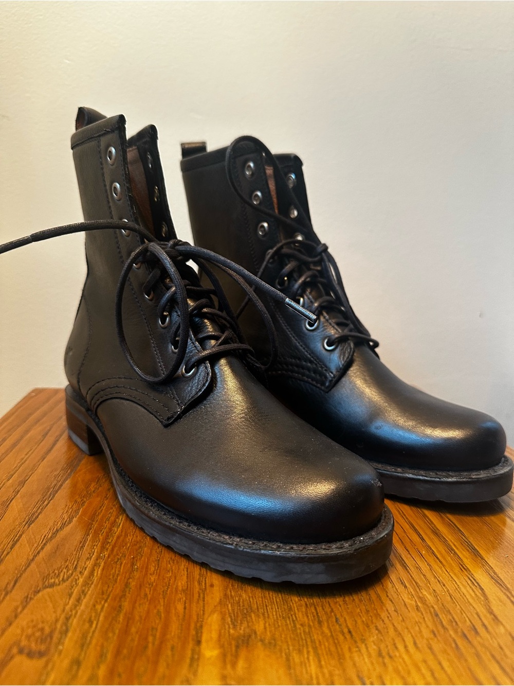 Frye Veronica Flex Combat boot